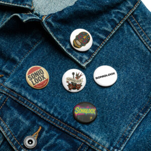 Official SONIQLOOX pins!